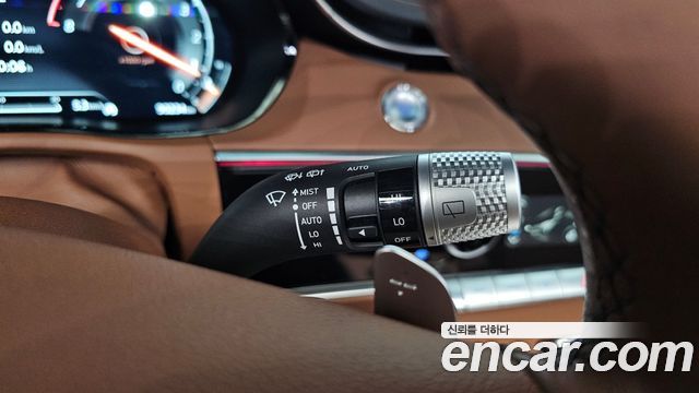 Genesis GV70 2023 — photo 27
