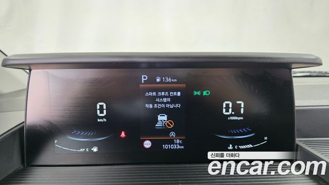 Hyundai Staria 2023 — photo 8