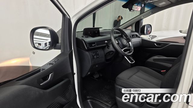 Hyundai Staria 2023 — photo 10