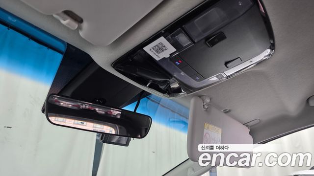 Hyundai Staria 2023 — photo 17