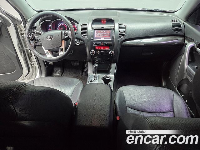 Kia Sorento 2012 — photo 9
