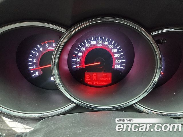 Kia Sorento 2012 — photo 11