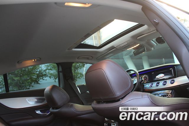 Mercedes-Benz CLS-Class 2019 — photo 15