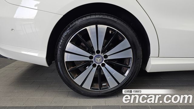 Mercedes-Benz CLA-Class 2017 — photo 5