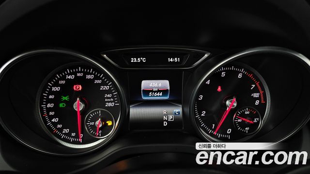 Mercedes-Benz CLA-Class 2017 — photo 8