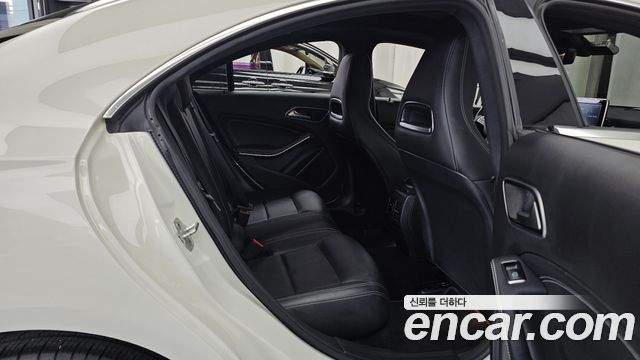 Mercedes-Benz CLA-Class 2017 — photo 12