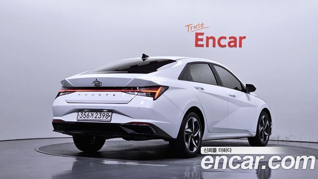 Hyundai AVANTE 2021 — photo 2