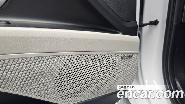 Hyundai AVANTE 2021 — photo 24