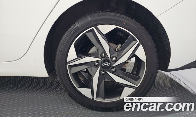 Hyundai AVANTE 2021 — photo 7