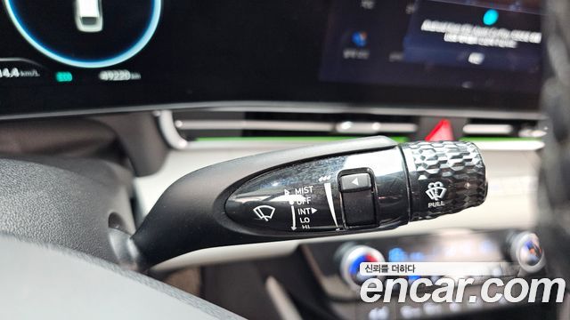 Hyundai AVANTE 2021 — photo 27
