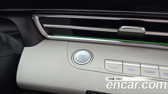 Hyundai AVANTE 2021 — photo 31