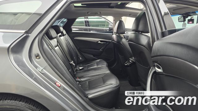 Hyundai i40 2016 — photo 12