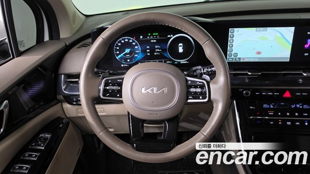 Kia Canival 2023 — photo 13