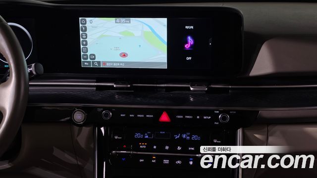 Kia Canival 2023 — photo 14
