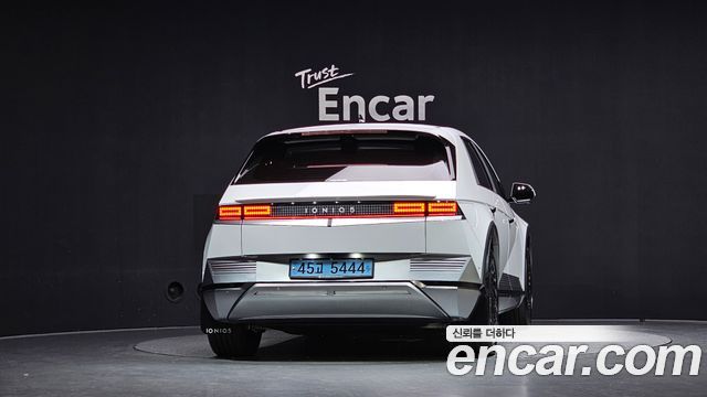 Hyundai Ioniq5 2022 — photo 4