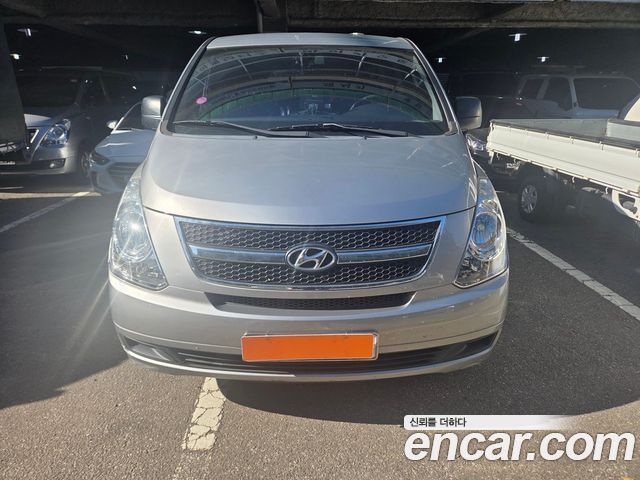 Hyundai Starex 2015 — photo 2