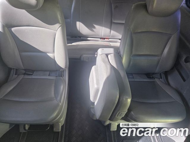 Hyundai Starex 2015 — photo 13