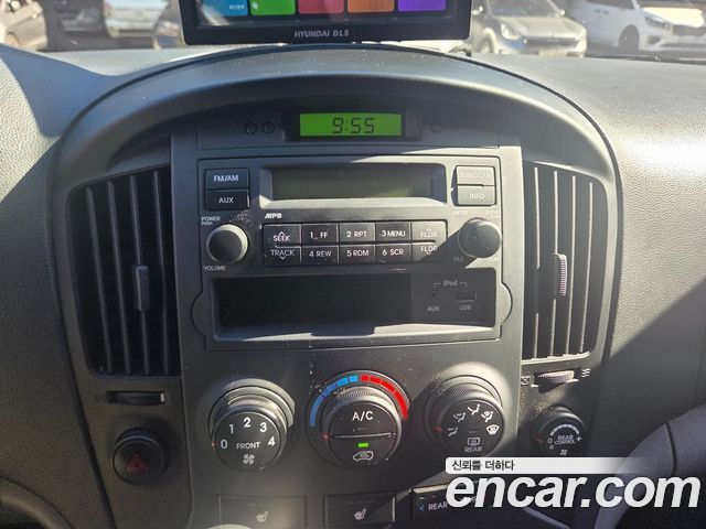 Hyundai Starex 2015 — photo 18