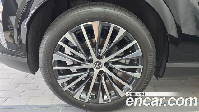 Lexus RX 2024 — photo 5