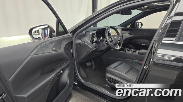 Lexus RX 2024 — photo 13