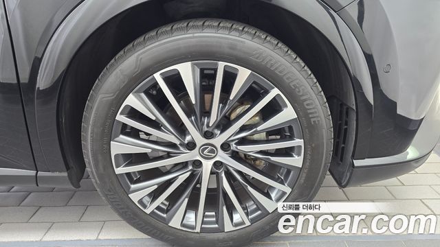 Lexus RX 2024 — photo 7