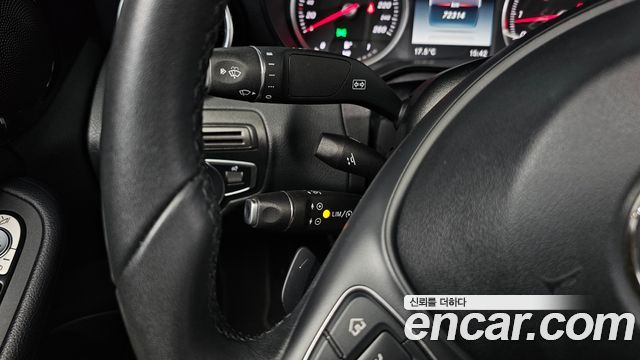 Mercedes-Benz C-Class 2018 — photo 23
