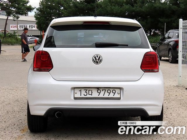 Volkswagen Polo 2014 — photo 4