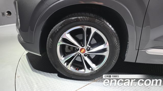 Hyundai Santafe 2019 — photo 5