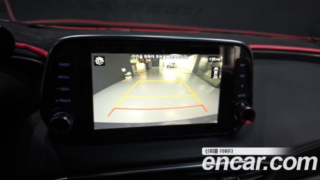 Hyundai Santafe 2019 — photo 21