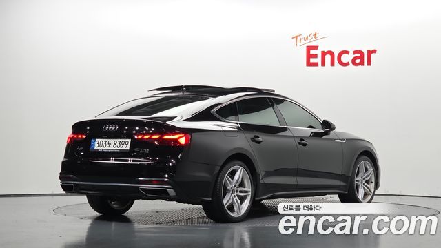 Audi A5 2023 — photo 2