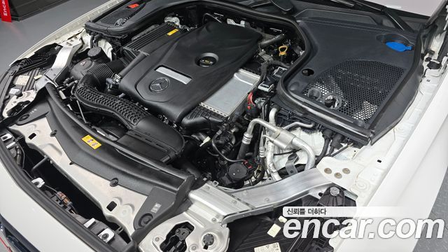 Mercedes-Benz E-Class 2022 — photo 6