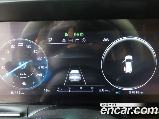 Kia Canival 2021 — photo 9