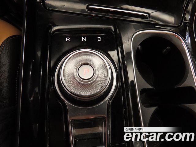 Kia Canival 2021 — photo 14