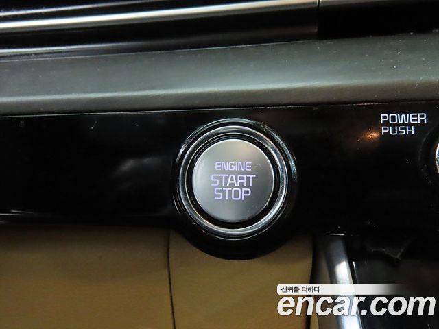 Kia Canival 2021 — photo 15