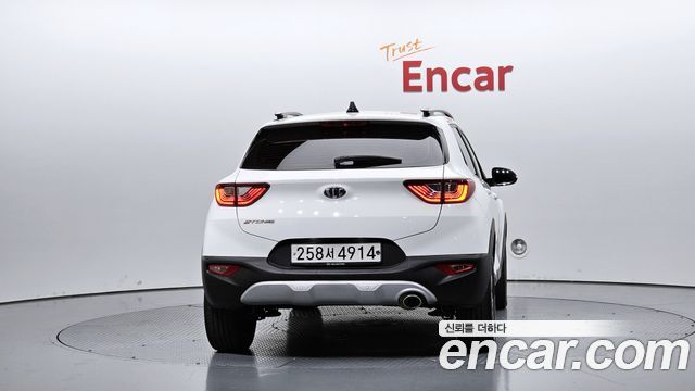 Kia Stonic 2020 — photo 4