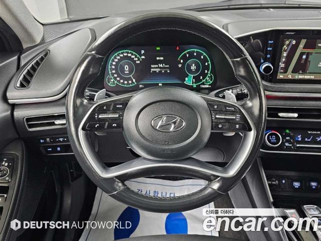 Hyundai Sonata 2022 — photo 13