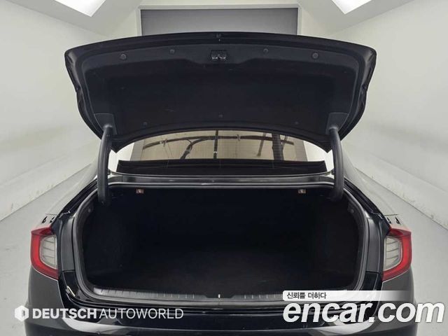 Hyundai Sonata 2022 — photo 19