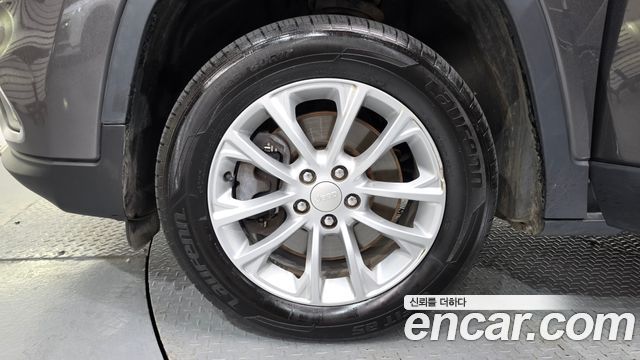 Jeep Cherokee 2019 — photo 5
