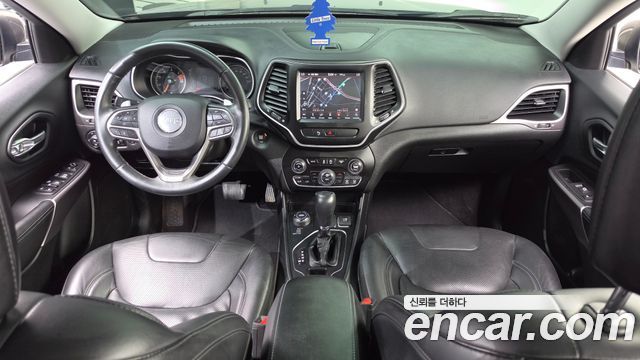 Jeep Cherokee 2019 — photo 10