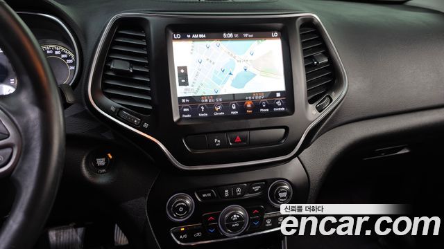 Jeep Cherokee 2019 — photo 20