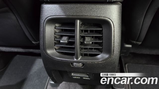 Jeep Cherokee 2019 — photo 31