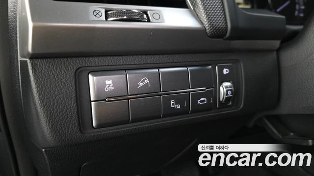 KG Mobility Rexton 2019 — photo 28