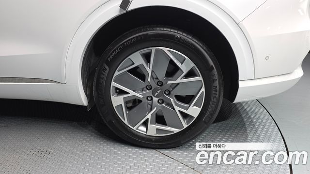 Genesis GV70 2022 — photo 7
