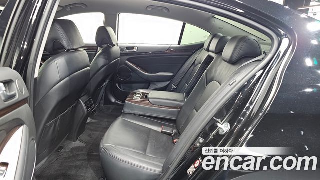 Kia K7 2015 — photo 18