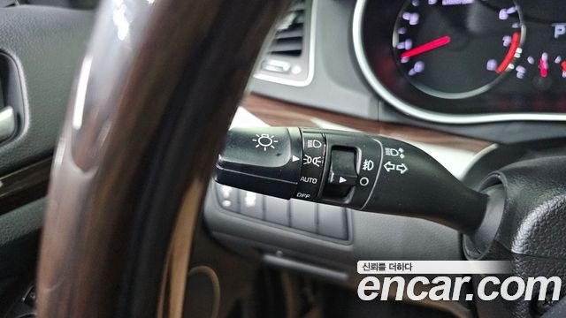 Kia K7 2015 — photo 28