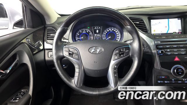 Hyundai Grandeur 2016 — photo 18