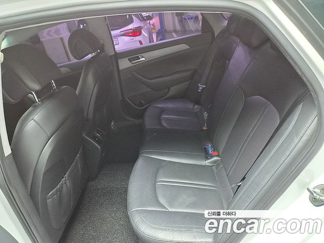 Hyundai Sonata 2017 — photo 10
