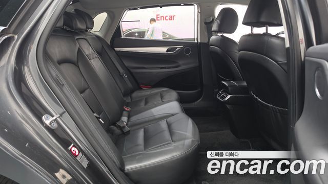 Hyundai Grandeur 2023 — photo 17