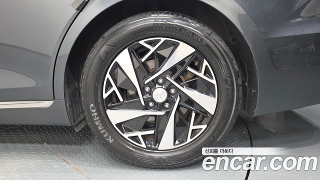 Hyundai Grandeur 2023 — photo 7