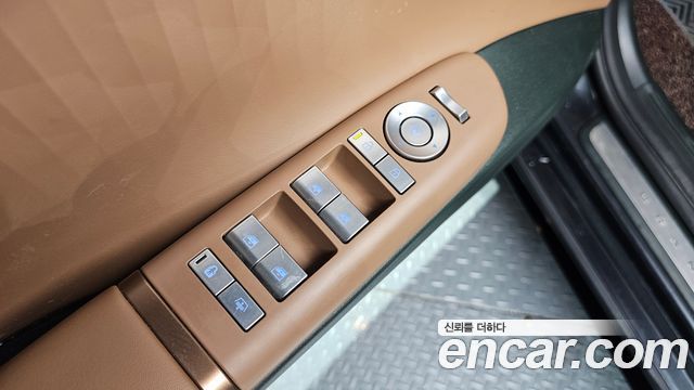 Hyundai Grandeur 2023 — photo 18